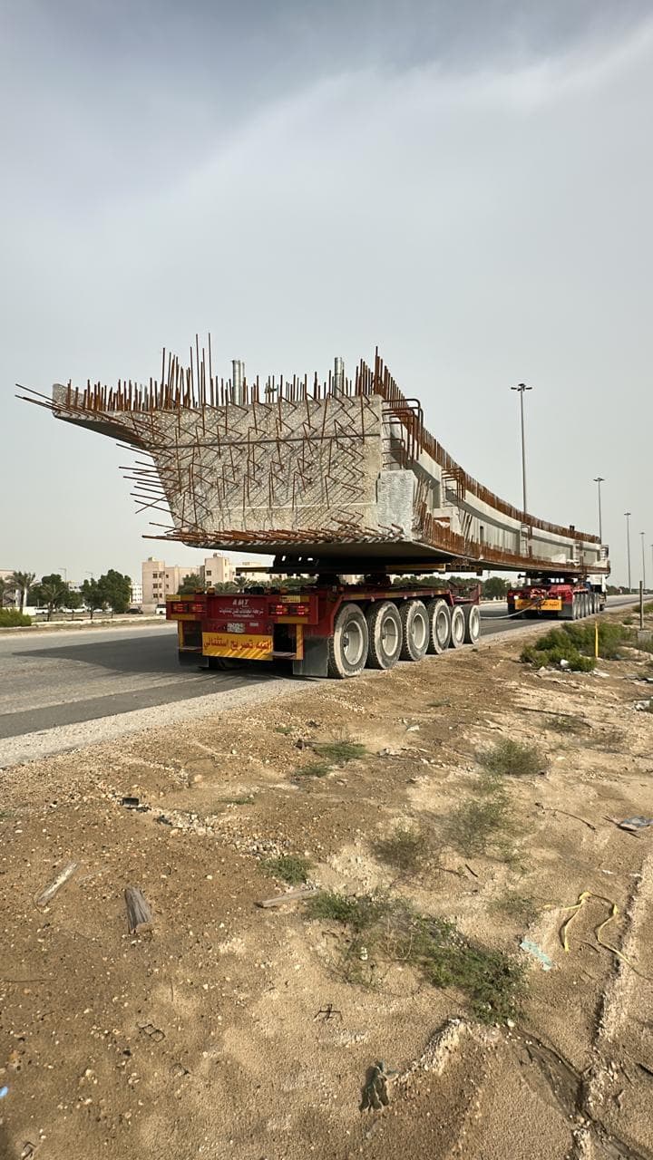 صورة توضيحية لخدمة نقل الجسور والقطع الخرسانية مسبقة الصب باللوابد في السعودية في النقل الثقيل صورة توضيحية لخدمة نقل الجسور والقطع الخرسانية مسبقة الصب باللوابد في السعودية في النقل الثقيل